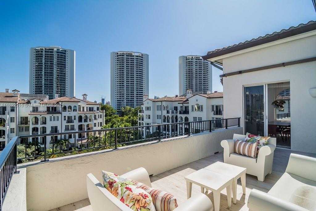 Small Image of 3500 ISLAND BLVD #DPH01, Aventura Number 15