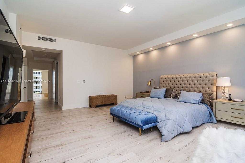 Small Image of 3500 ISLAND BLVD #DPH01, Aventura Number 26