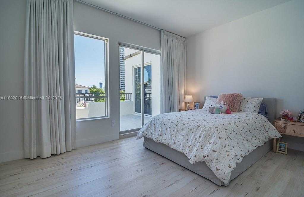 Small Image of 3500 ISLAND BLVD #DPH01, Aventura Number 33