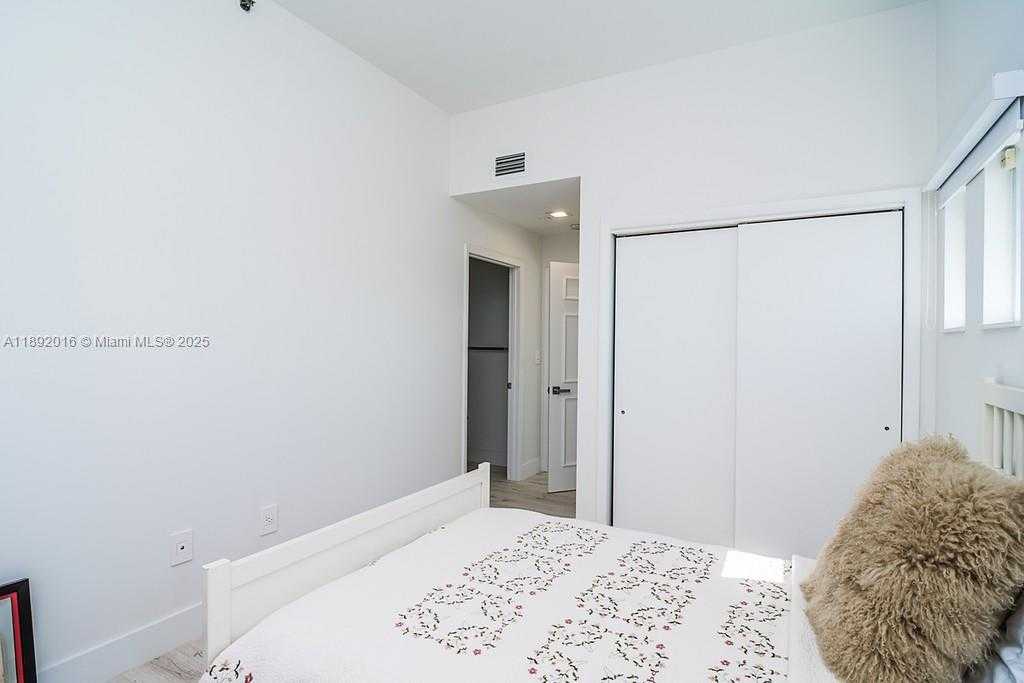 Small Image of 3500 ISLAND BLVD #DPH01, Aventura Number 42