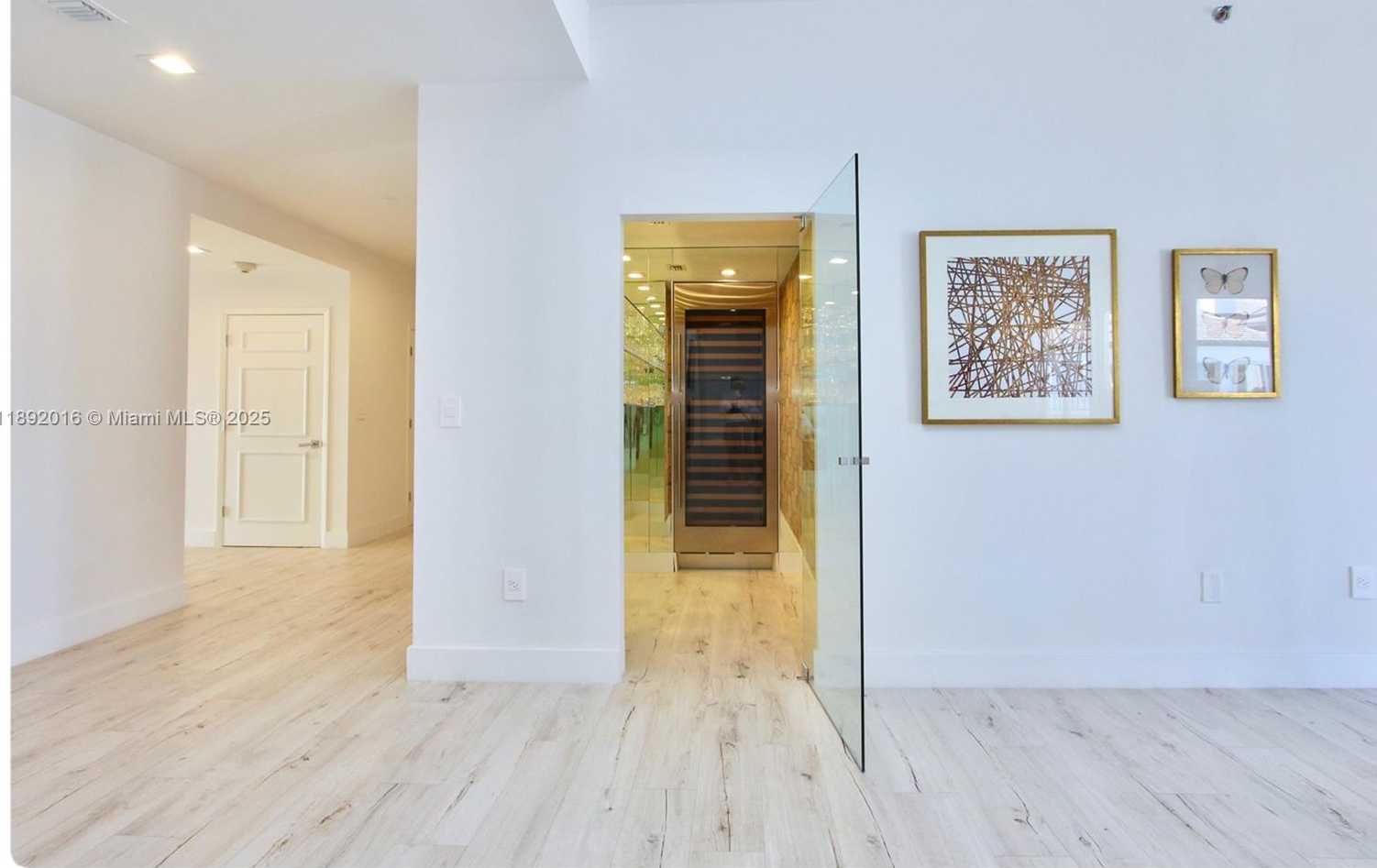 Small Image of 3500 ISLAND BLVD #DPH01, Aventura Number 8