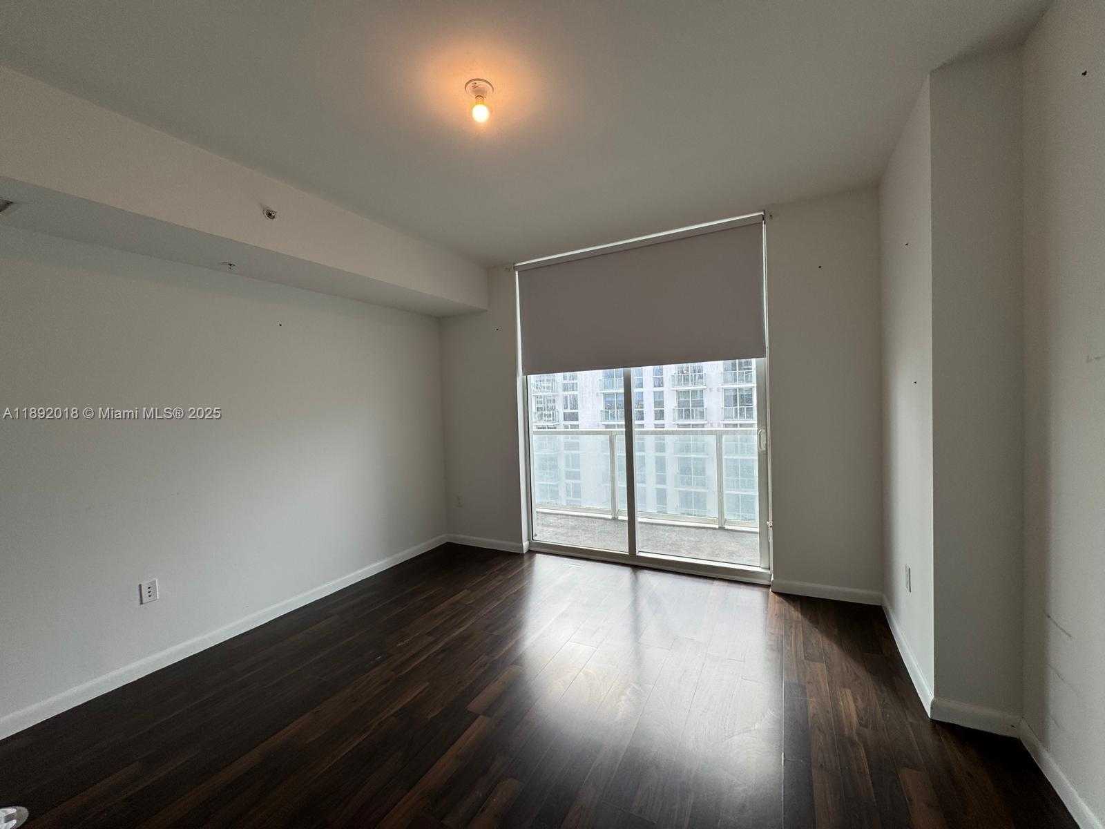 Small Image of 253 NORTH EAST 2ND ST #2806, Miami Number 3