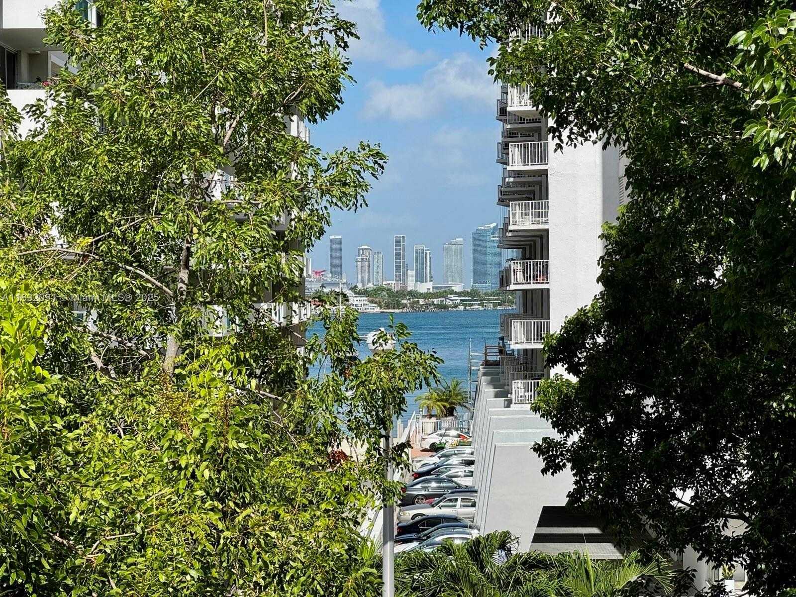 Small Image of Miami Beach Number 14