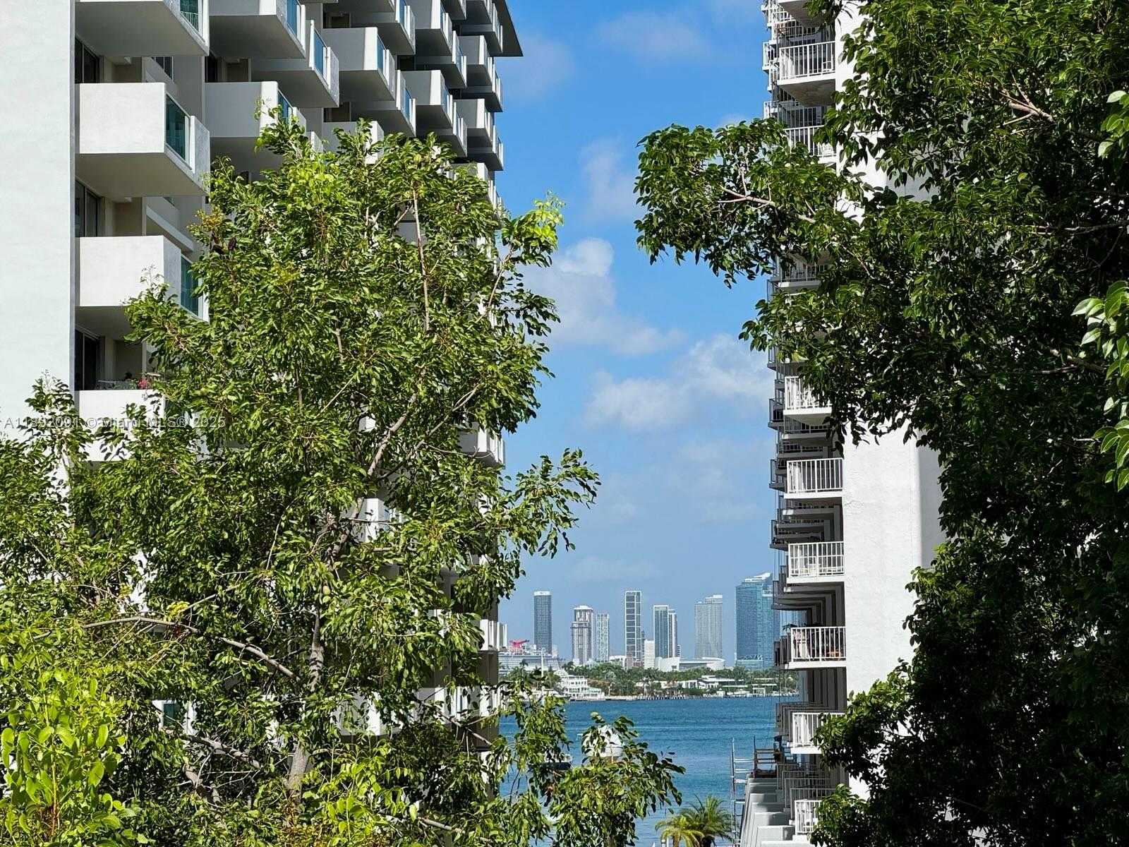 Small Image of Miami Beach Number 15