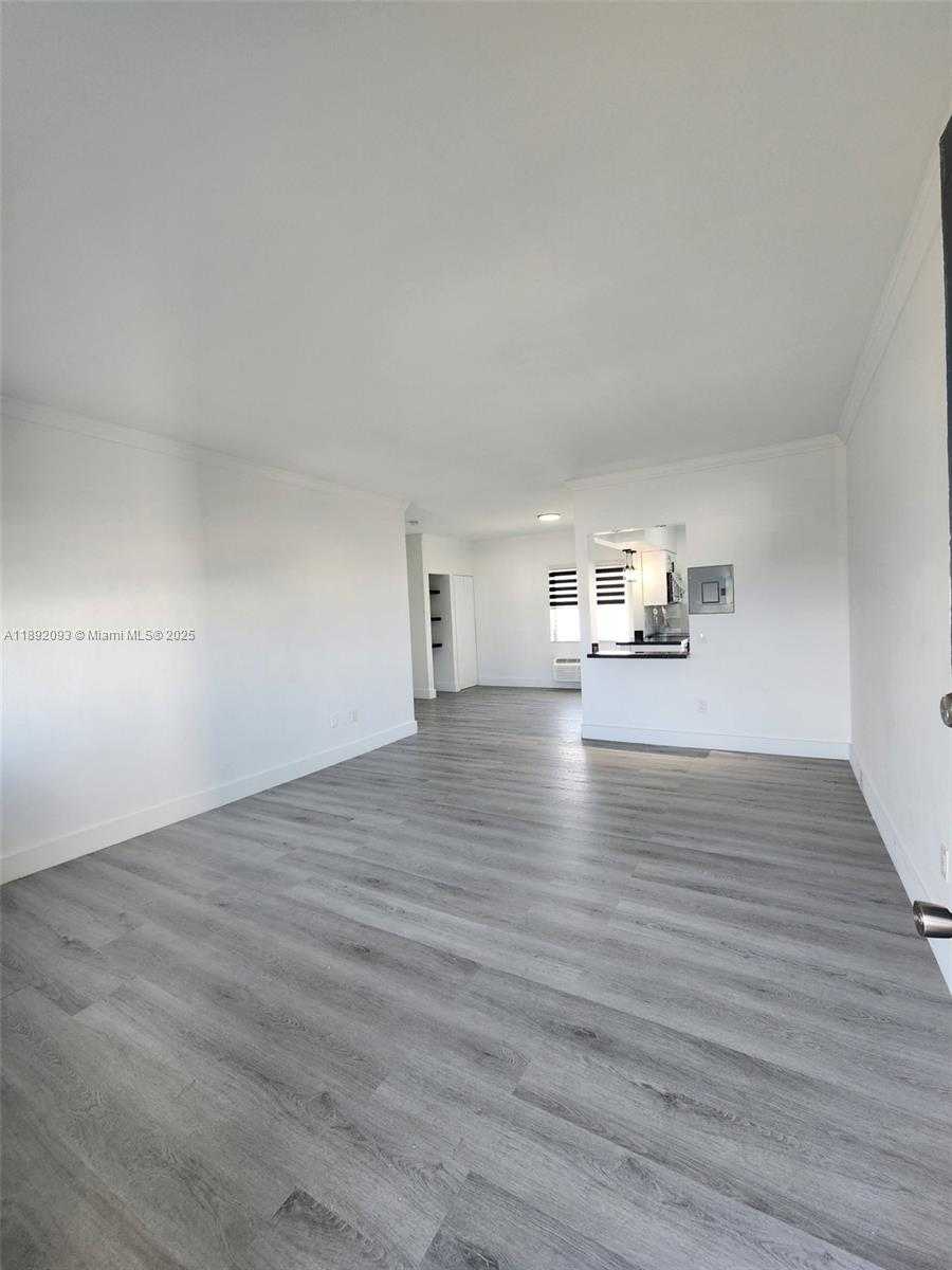 Small Image of 2101 NORMANDY DR #312, Miami Beach Number 30