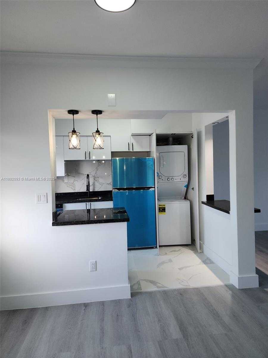 Small Image of 2101 NORMANDY DR #312, Miami Beach Number 35
