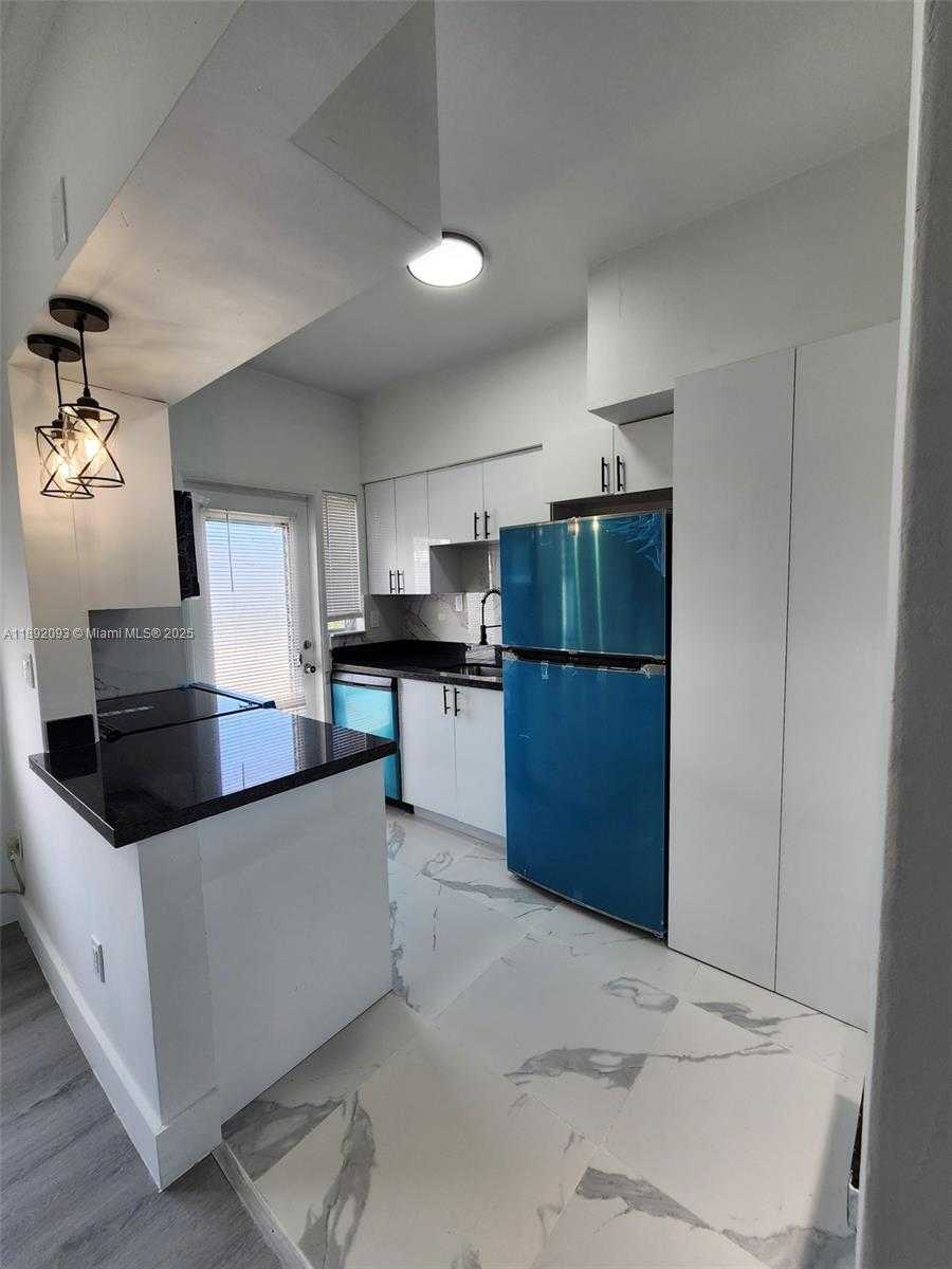 Small Image of 2101 NORMANDY DR #312, Miami Beach Number 37