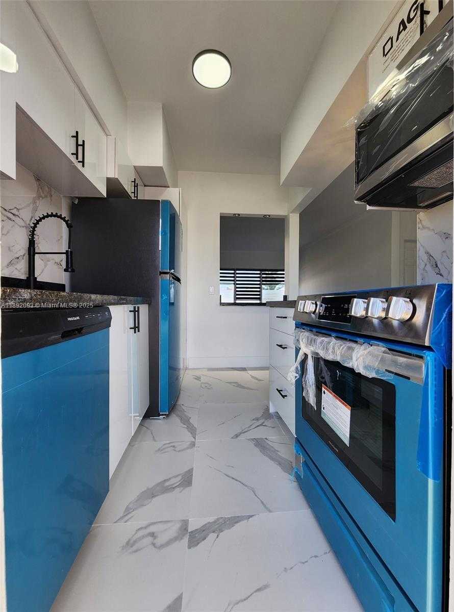 Small Image of 2101 NORMANDY DR #312, Miami Beach Number 38