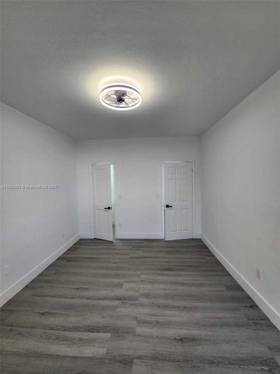 Small Image of 2101 NORMANDY DR #312, Miami Beach Number 45