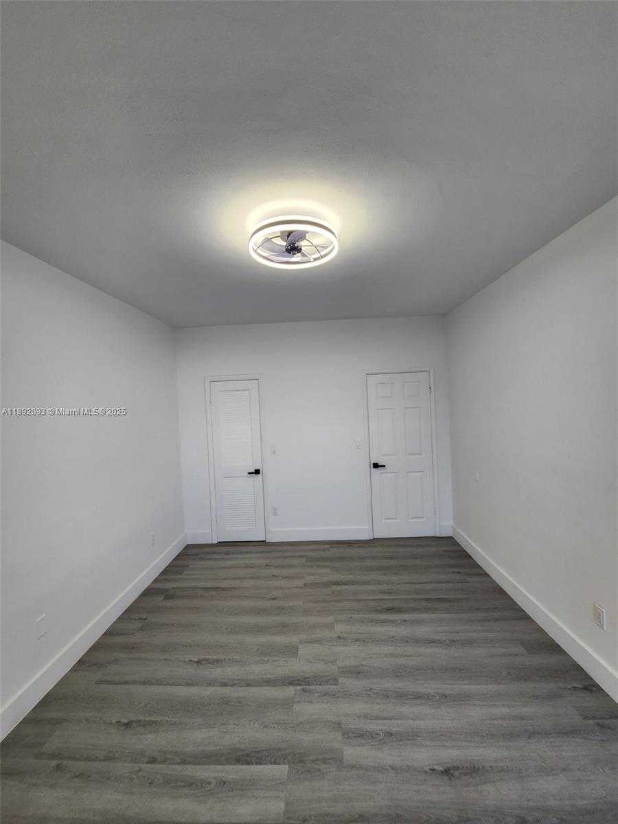 Small Image of 2101 NORMANDY DR #312, Miami Beach Number 46