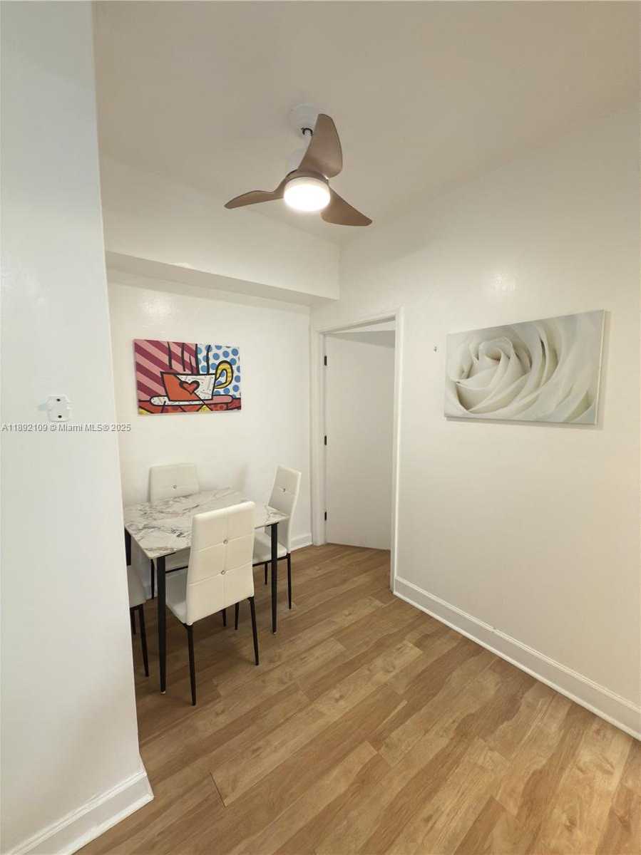 Small Image of 545 MICHIGAN AVE #1, Miami Beach Number 3