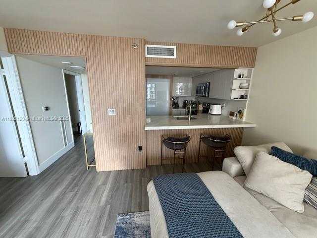 Small Image of 540 BRICKELL KEY DR #1205, Miami Number 12