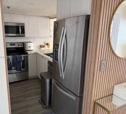 Small Image of 540 BRICKELL KEY DR #1205, Miami Number 6