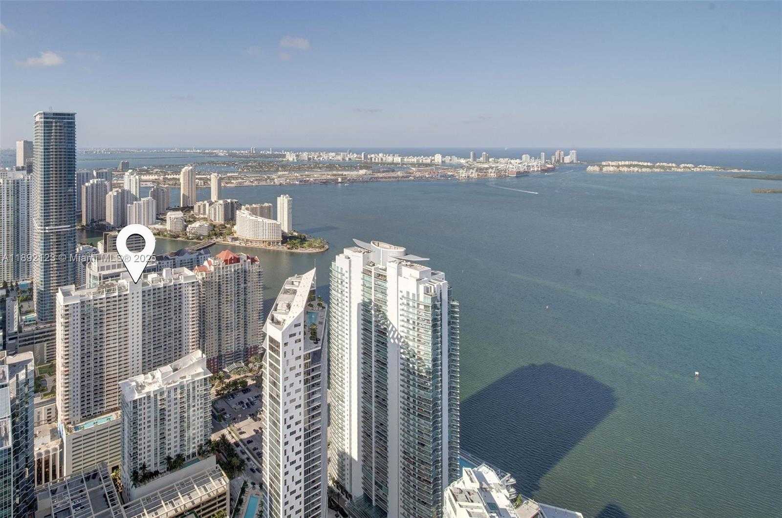 Small Image of 1200 BRICKELL BAY DR #3206, Miami Number 2
