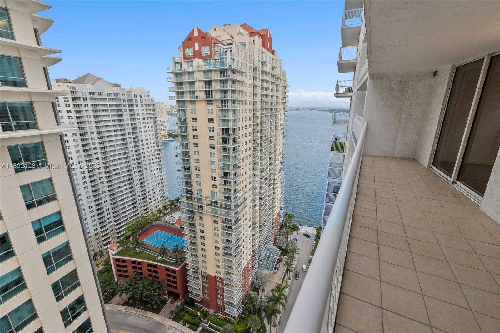 Small Image of 1200 BRICKELL BAY DR #3206, Miami Number 21