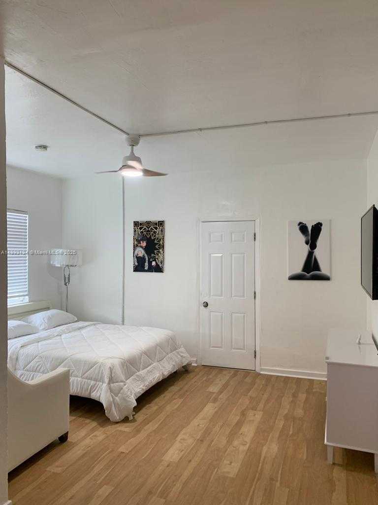 Small Image of 545 MICHIGAN AVE #2, Miami Beach Number 7