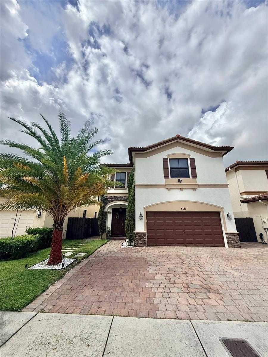 Small Image of 8640 NORTH WEST 101ST PL #8640, Doral Number 2