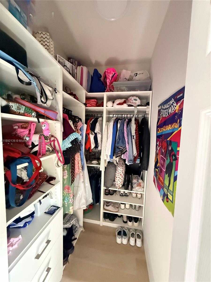 Small Image of 8640 NORTH WEST 101ST PL #8640, Doral Number 27
