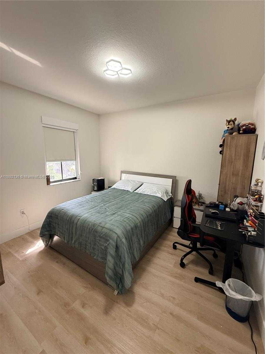 Small Image of 8640 NORTH WEST 101ST PL #8640, Doral Number 28