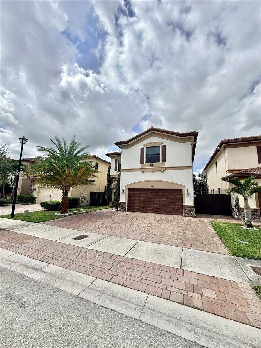 Small Image of 8640 NORTH WEST 101ST PL #8640, Doral Number 3