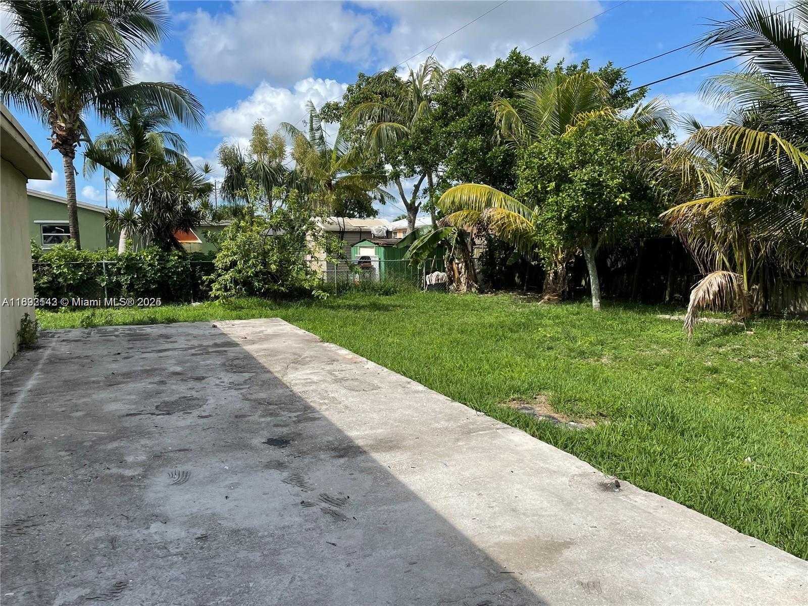Small Image of 29830 SOUTH WEST 152ND AVE, Homestead Number 11