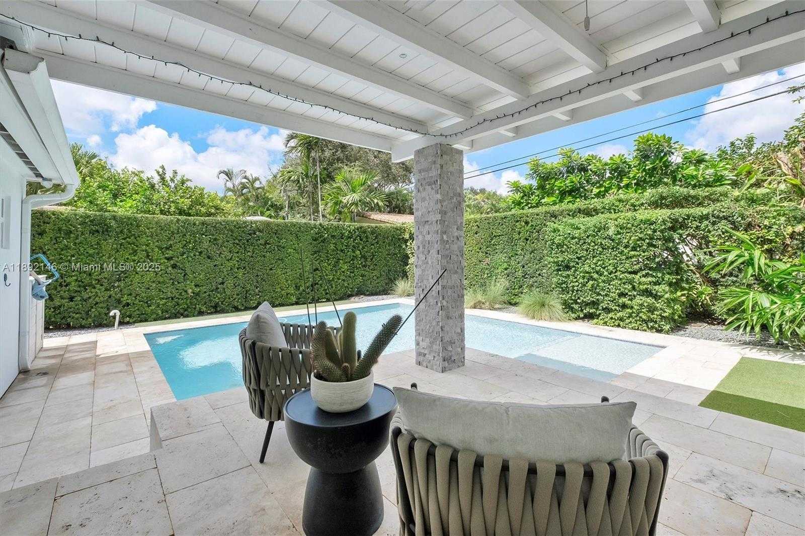 Small Image of 1525 MANTUA AVE, Coral Gables Number 10