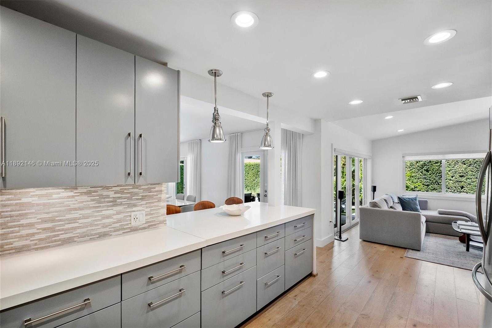 Small Image of 1525 MANTUA AVE, Coral Gables Number 15