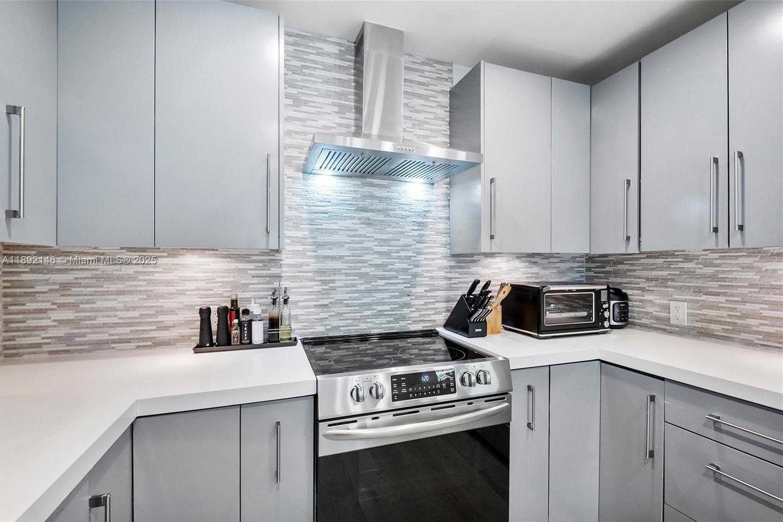 Small Image of 1525 MANTUA AVE, Coral Gables Number 16