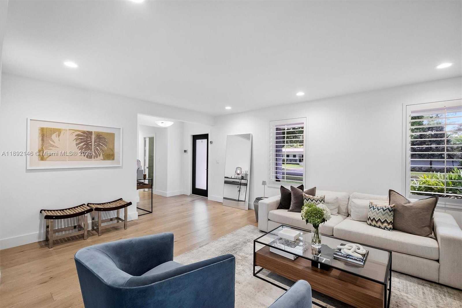 Small Image of 1525 MANTUA AVE, Coral Gables Number 3