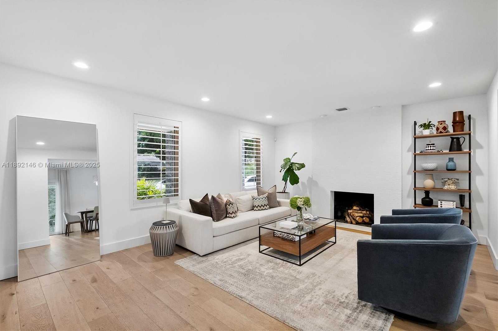 Small Image of 1525 MANTUA AVE, Coral Gables Number 4