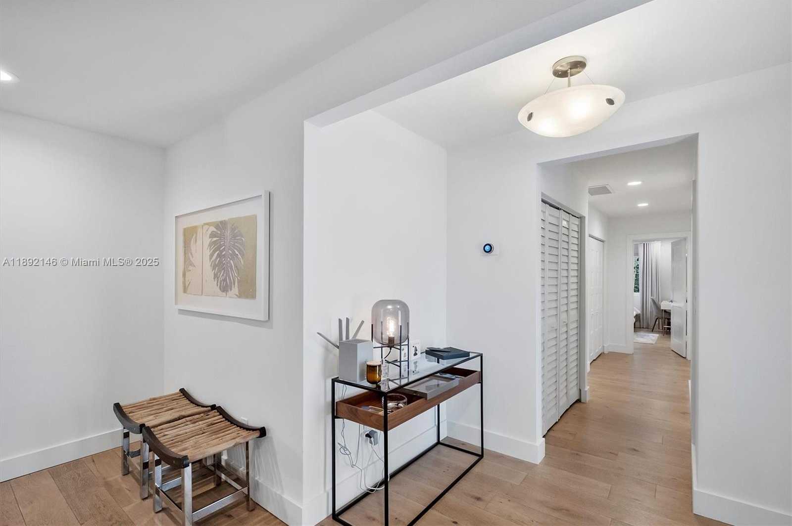 Small Image of 1525 MANTUA AVE, Coral Gables Number 7