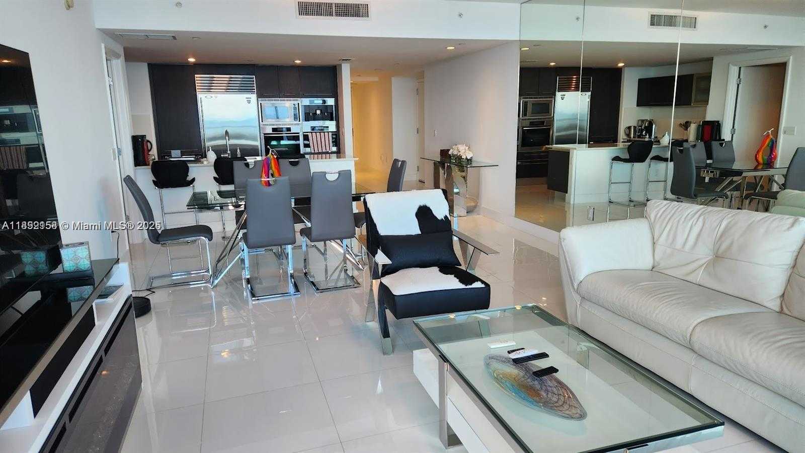 Small Image of 17001 COLLINS AVE #3705, Sunny Isles Beach Number 4