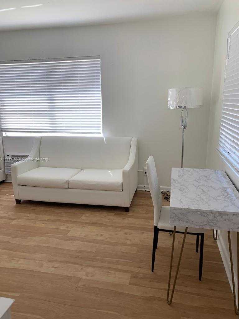 Small Image of 545 MICHIGAN AVE #3, Miami Beach Number 15
