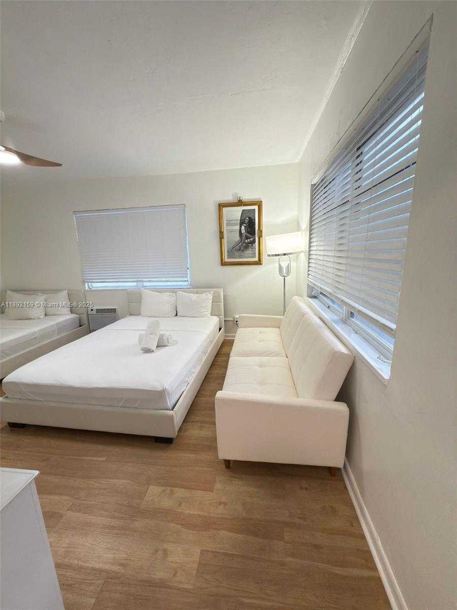 Small Image of 545 MICHIGAN AVE #3, Miami Beach Number 16
