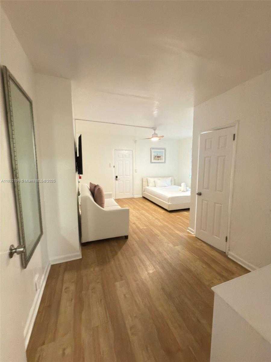 Small Image of 545 MICHIGAN AVE #3, Miami Beach Number 25