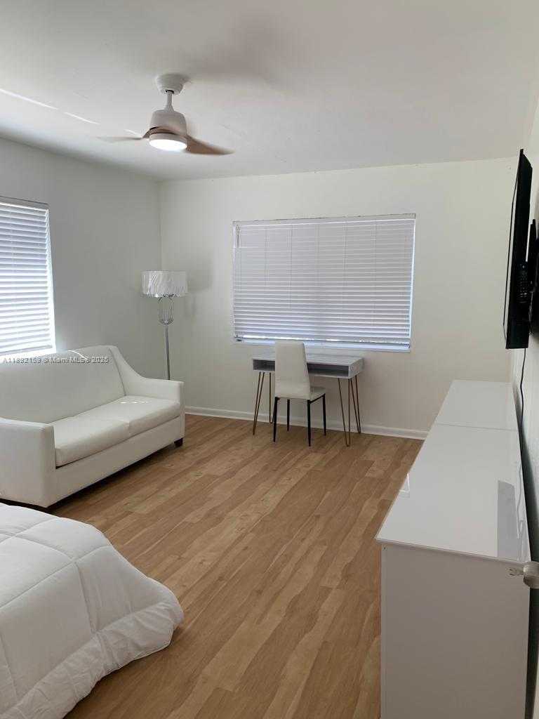 Small Image of 545 MICHIGAN AVE #3, Miami Beach Number 8