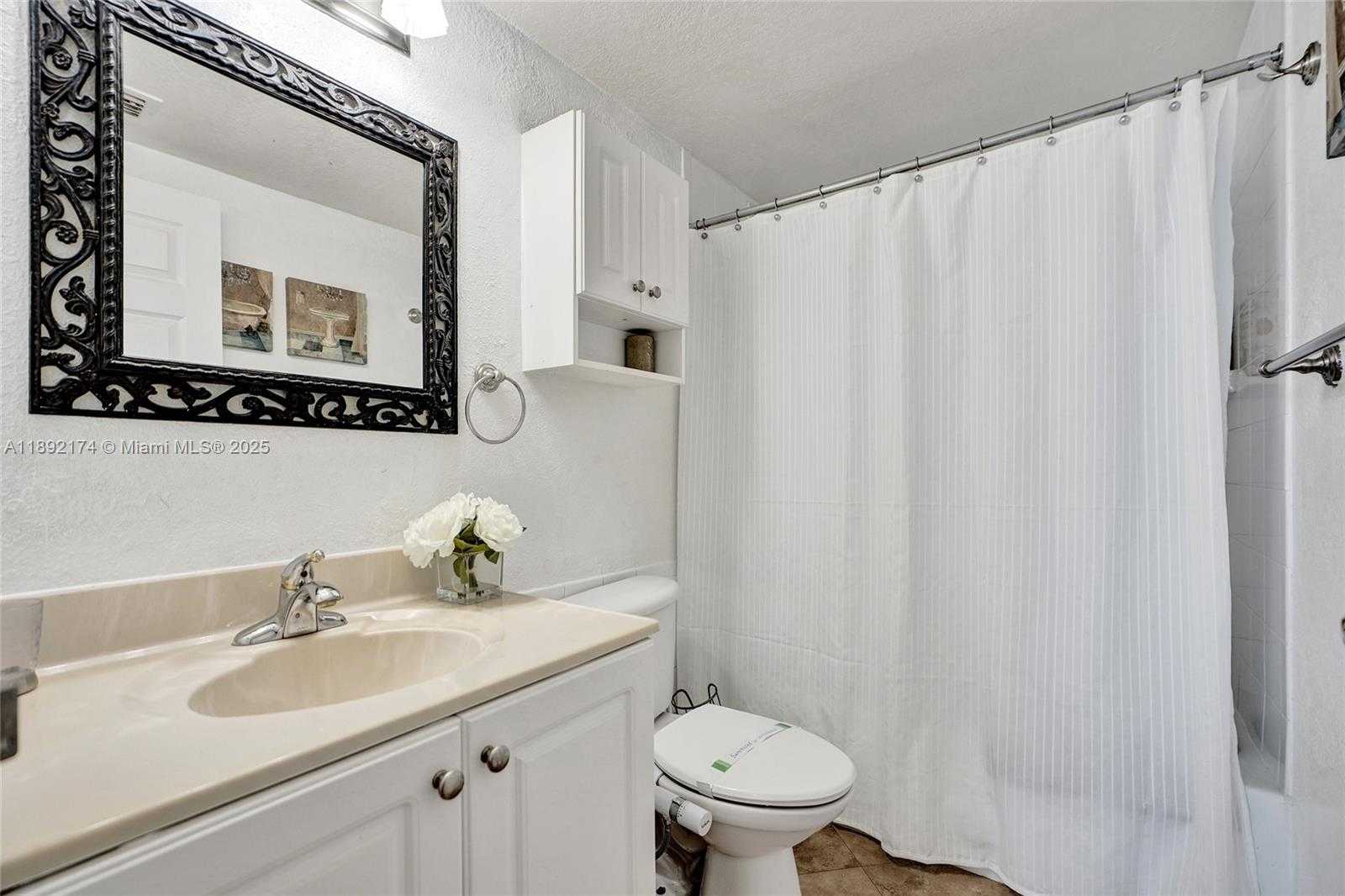 Small Image of 2501 SOUTH OCEAN DR #310 (available Dec 5), Hollywood Number 14