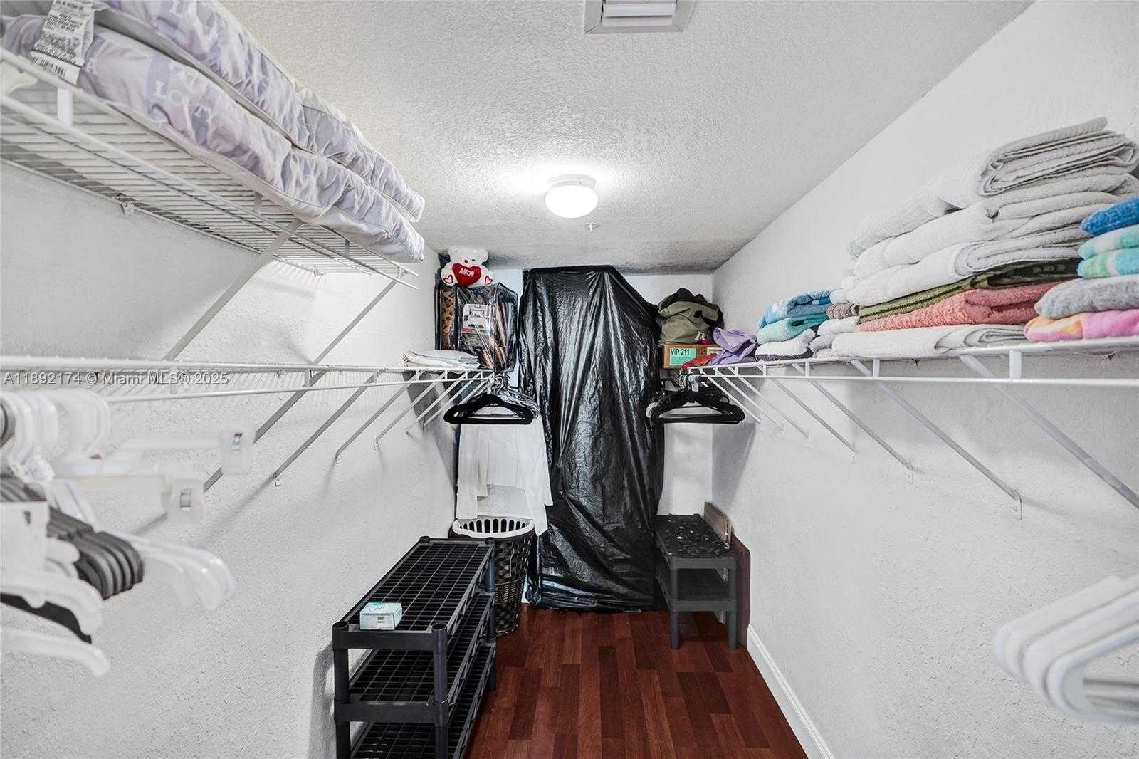 Small Image of 2501 SOUTH OCEAN DR #310 (available Dec 5), Hollywood Number 23