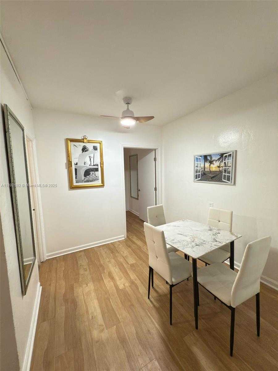 Small Image of 545 MICHIGAN AVE #4, Miami Beach Number 18