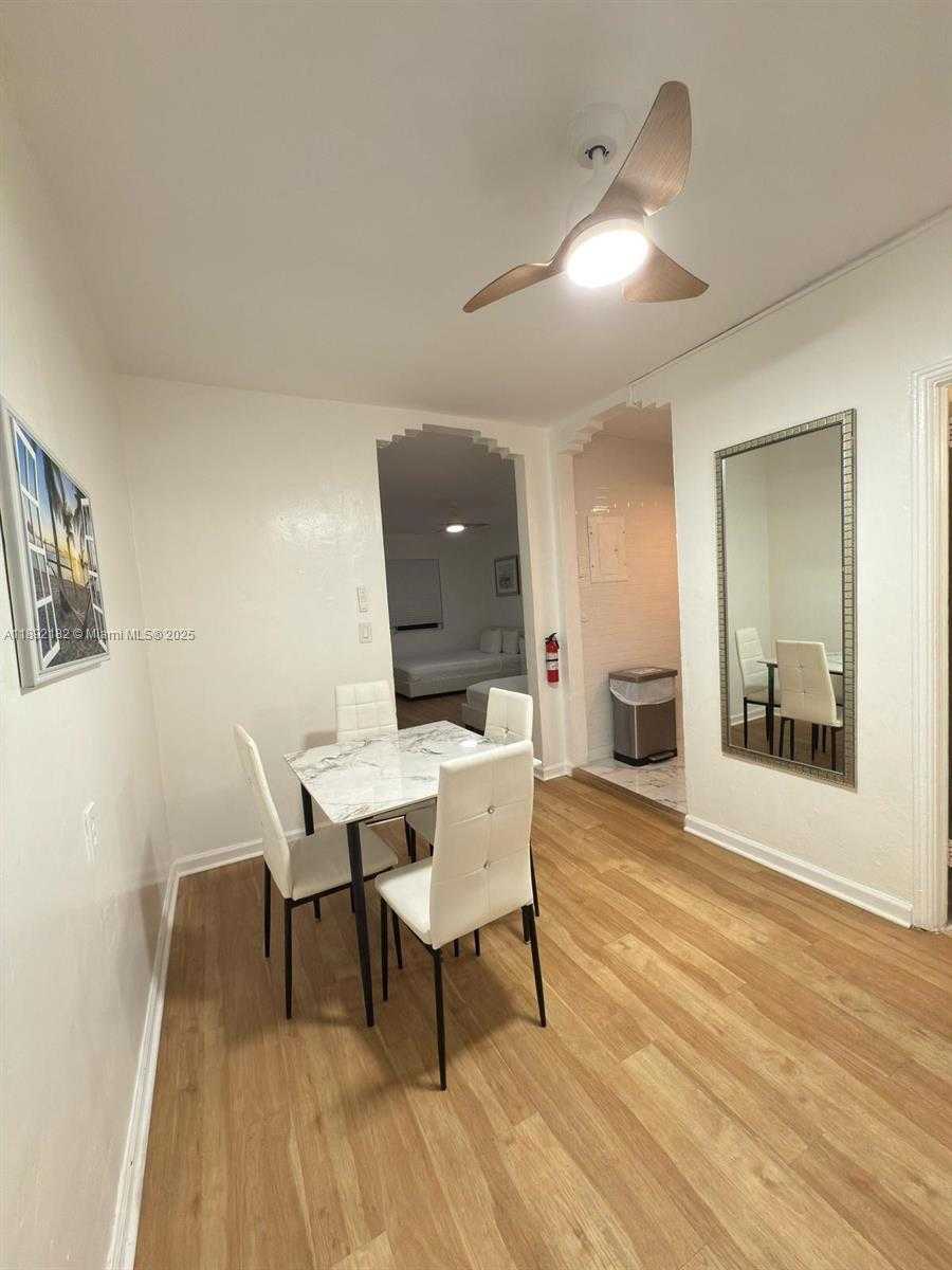 Small Image of 545 MICHIGAN AVE #4, Miami Beach Number 19