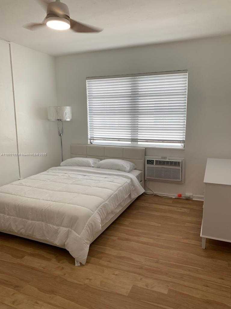 Small Image of 545 MICHIGAN AVE #4, Miami Beach Number 6