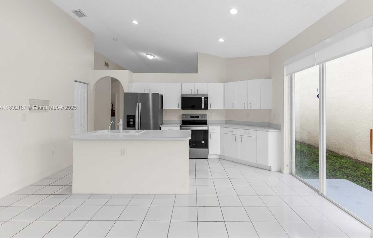 Small Image of 9934 NORTH WEST 30TH ST, Doral Number 10