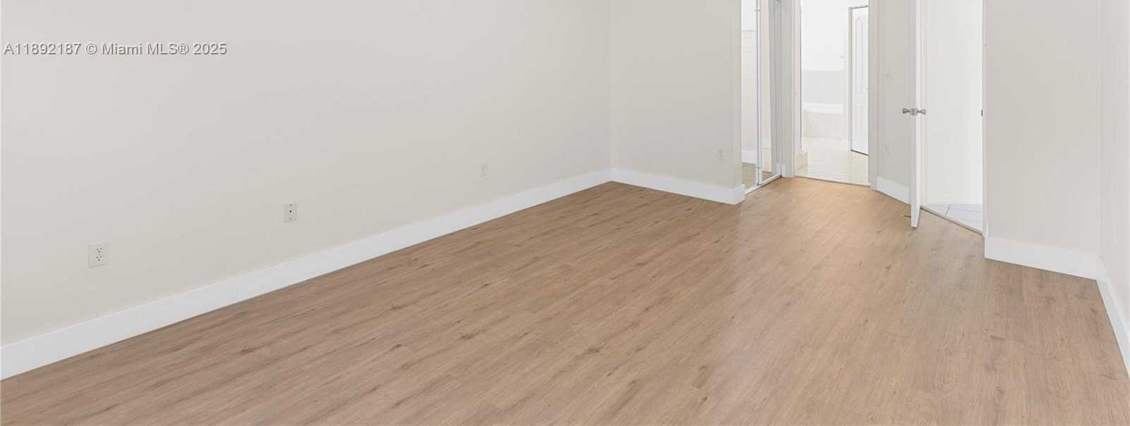 Small Image of 9934 NORTH WEST 30TH ST, Doral Number 13