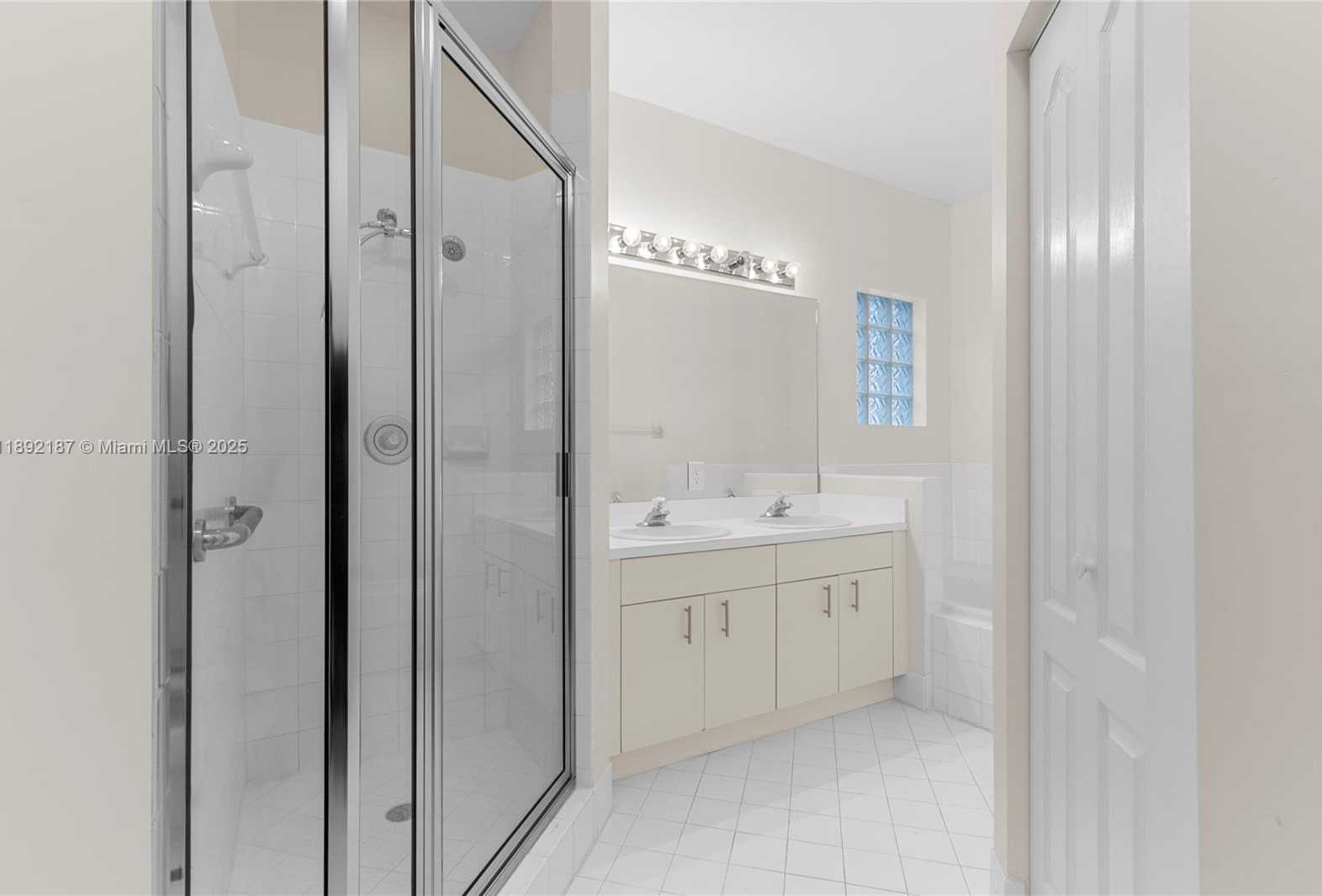 Small Image of 9934 NORTH WEST 30TH ST, Doral Number 15