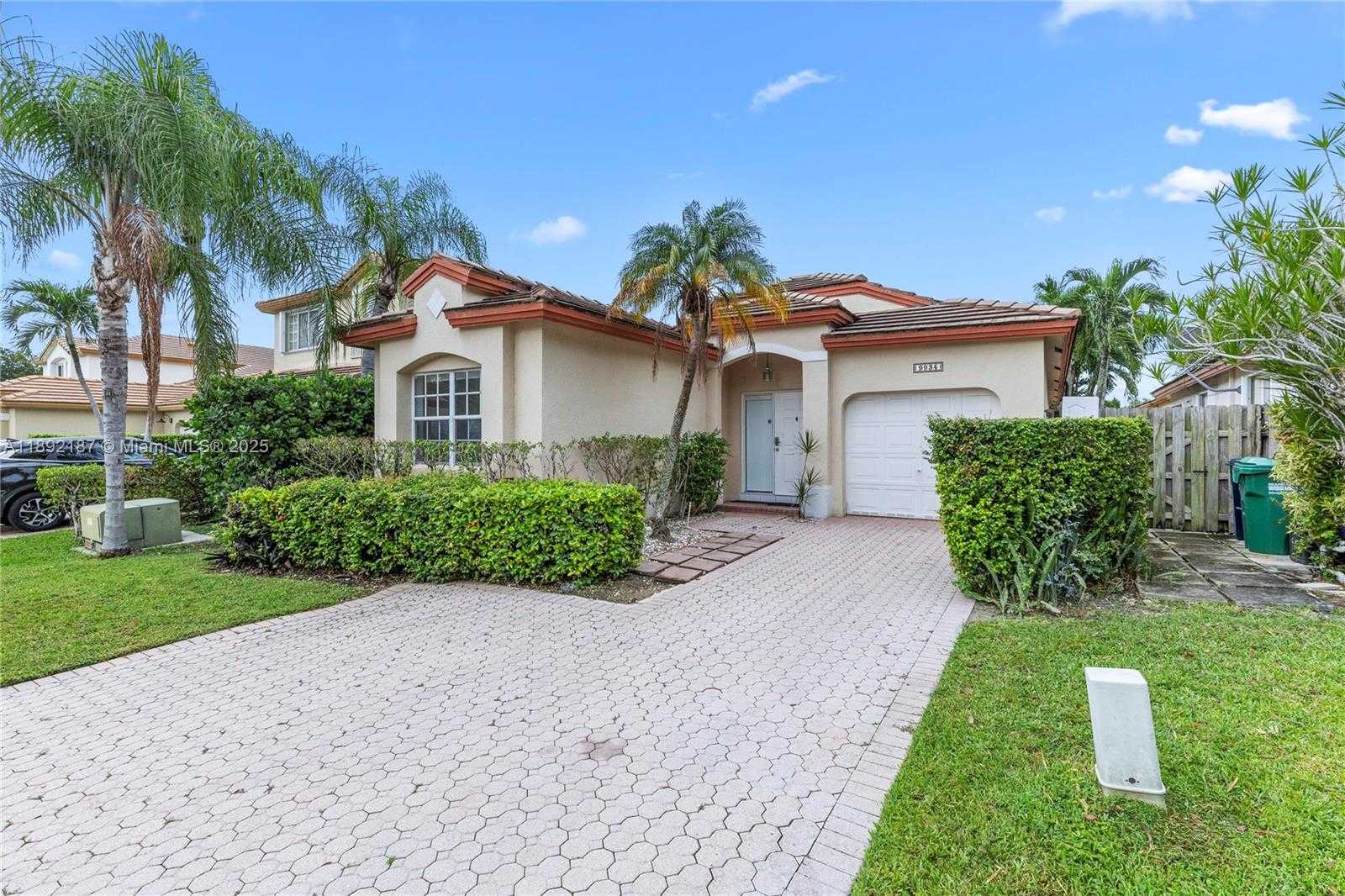 Small Image of 9934 NORTH WEST 30TH ST, Doral Number 2