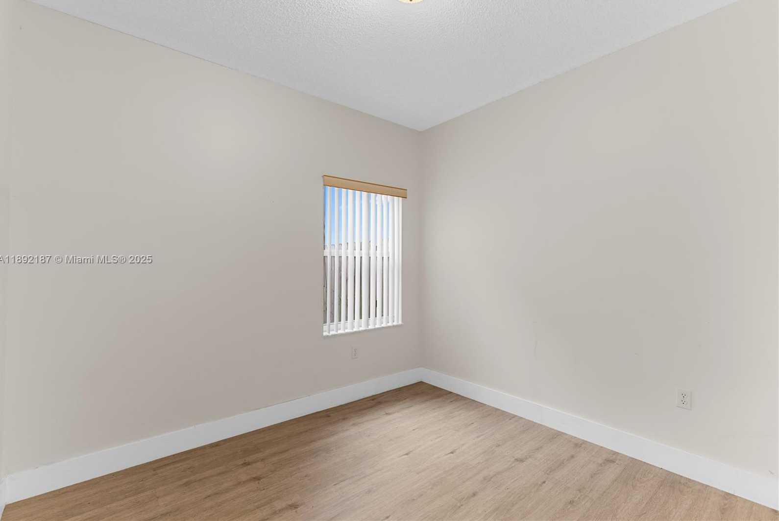 Small Image of 9934 NORTH WEST 30TH ST, Doral Number 21
