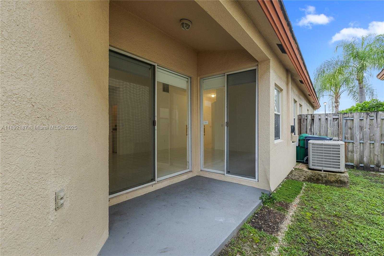 Small Image of 9934 NORTH WEST 30TH ST, Doral Number 27