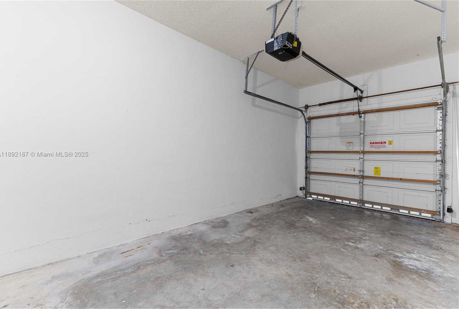 Small Image of 9934 NORTH WEST 30TH ST, Doral Number 29