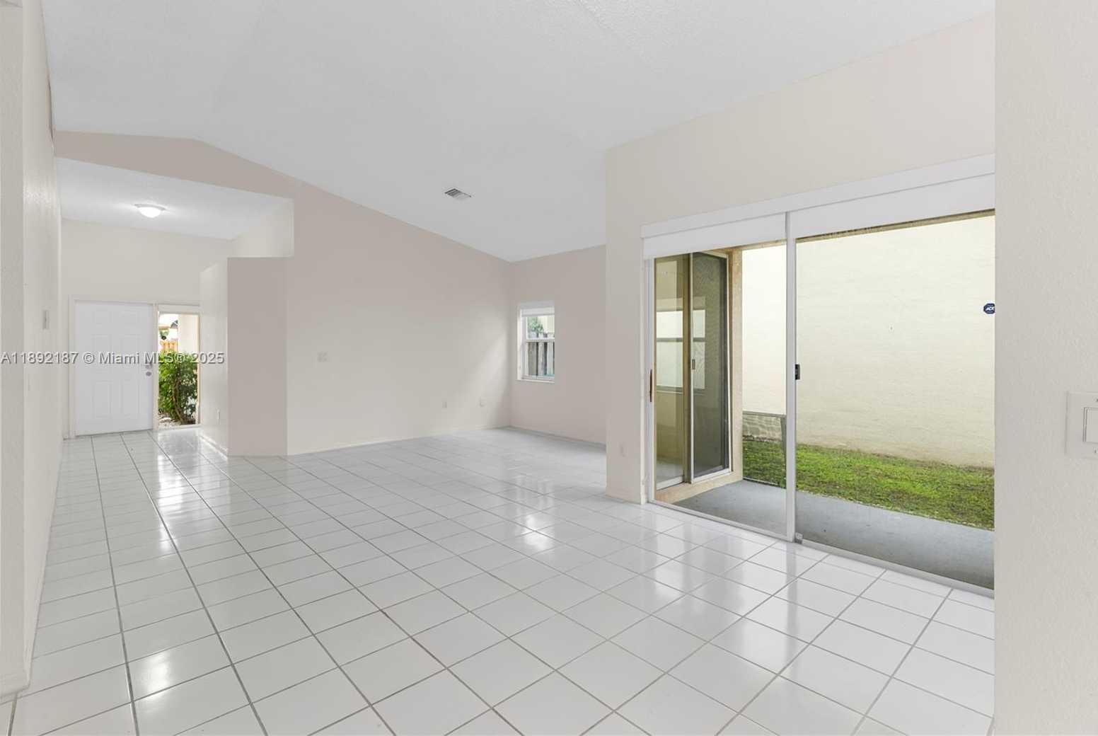 Small Image of 9934 NORTH WEST 30TH ST, Doral Number 6
