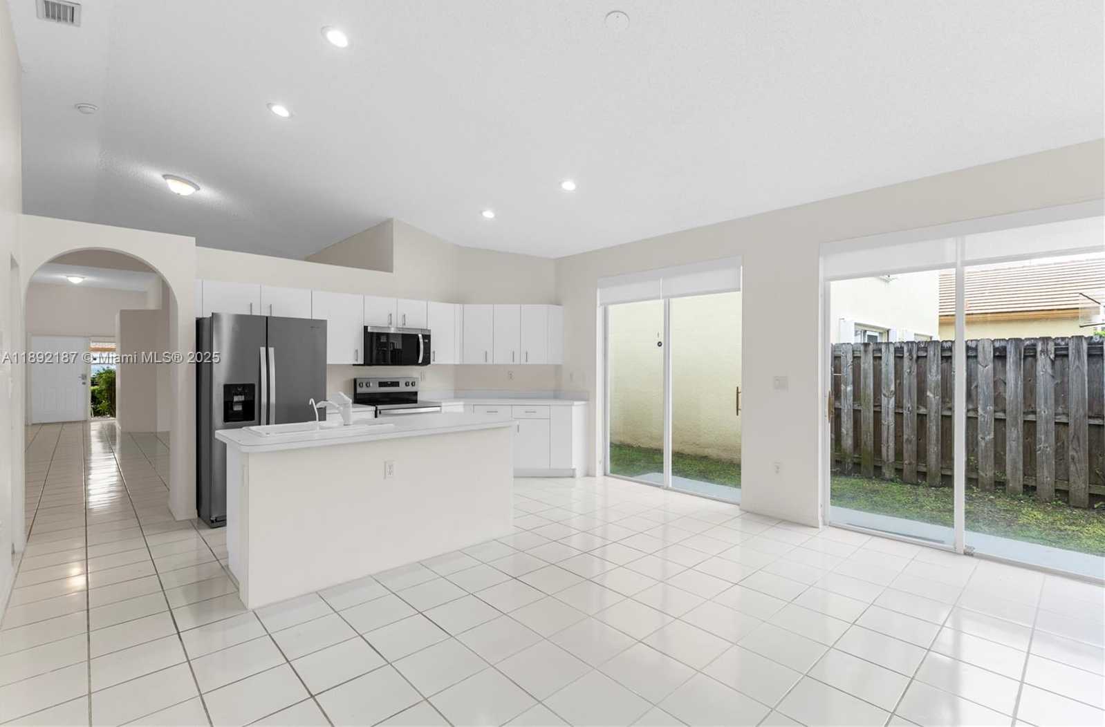 Small Image of 9934 NORTH WEST 30TH ST, Doral Number 8